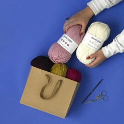 Front Page -Deals YARN Store 416x416 1826