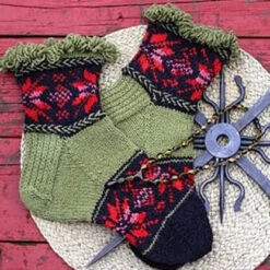 Trafalgar Square The Art Of Lithuanian Knitting -Deals YARN Store 416x416 2397