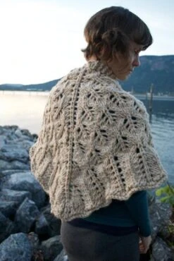 Andrea Rangel Pembroke PDF -Deals YARN Store 416x416 2476