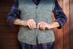 VERSACIKNITS Summer Fog PDF -Deals YARN Store 416x416 2520