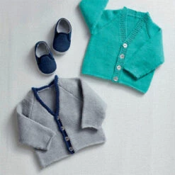 Sirdar 4942 V-Neck Cardigans In Snuggly DK PDF -Deals YARN Store 416x416 2867