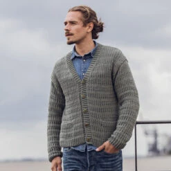 Lana Grossa M16 Cardigan In Bingo PDF