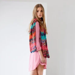 Lana Grossa 15 Shawl In Colorissimo & Silkhair PDF