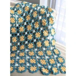 Hooked For Life Summer Throw PDF