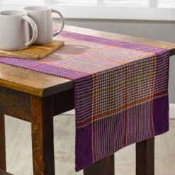 Valley Yarns #281 Checks And Balances Runner PDF